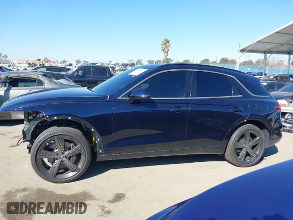 2023 Genesis GV70 2.5T with VIN KMUMADTB5PU125501, listed as a IAAI auction lot 41616371 with 26,929 mi miles. Bid and sale history available at carsss.com. Image 15.