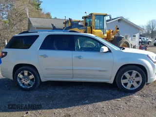 2015 GMC Acadia Denali with VIN 1GKKVTKD1FJ122367, listed as a IAAI auction lot 41850329 with 82,612 mi miles. Bid and sale history available at carsss.com. Image 13.