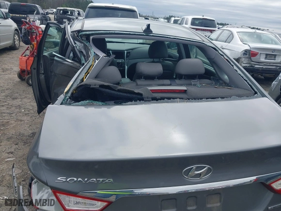 2013 Hyundai Sonata SE with VIN 5NPEC4AC8DH676492, listed as a IAAI auction lot 41804450 with 145,707 mi miles. Bid and sale history available at carsss.com. Image 12.
