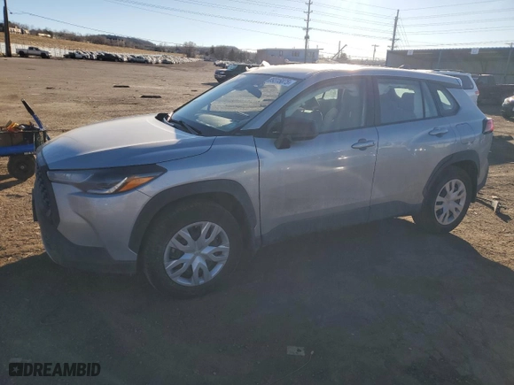 2022 Toyota Corolla Cross L with VIN 7MUAAABG5NV008672, listed as a Copart auction lot 89315875 with 57,198 mi miles and Salvage Title. Bid and sale history available at carsss.com. Image 1.