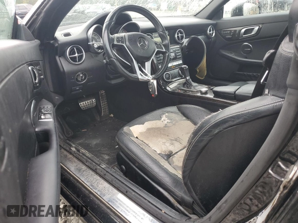 2015 Mercedes-Benz SLK-Class SLK 250 with VIN WDDPK4HA6FF098069, listed as a Copart auction lot 71551084 with 92,569 mi miles and Salvage Title. Bid and sale history available at carsss.com. Image 8.