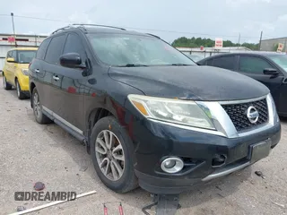 2013 Nissan Pathfinder S with VIN 5N1AR2MN3DC675529, listed as a IAAI auction lot 42576456 with 184,465 mi miles and . Bid and sale history available at DreamBid. Image 1.
