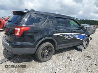 2017 Ford Police Interceptor Utility z VIN 1FM5K8AR5HGA17161, wystawiony jako Copart lot #60197085 z przebiegiem Nie podano mil oraz Szkoda całkowita • Salvage title. Historia ofert i sprzedaży dostępna na DreamBid. Obrazek 3.