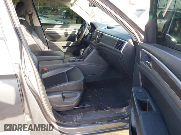 2018 Volkswagen Atlas SE с VIN 1V2DR2CA6JC524260, выставлен на аукционе IAAI как лот 41727063 с пробегом 134 314 миль миль и . История ставок и продаж доступна на DreamBid. Изображение 5.