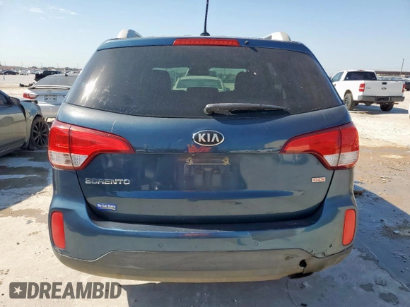 2015 Kia Sorento LX with VIN 5XYKT3A68FG609120, listed as a Copart auction lot 54135965 with 135,898 mi miles and Clean Title. Bid and sale history available at DreamBid. Image 6.