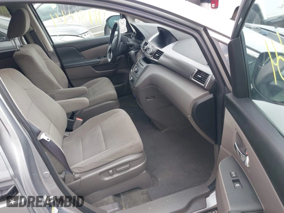 2016 Honda Odyssey LX with VIN 5FNRL5H23GB028338, listed as a IAAI auction lot 41980064 with 186,403 mi miles and . Bid and sale history available at DreamBid. Image 5.