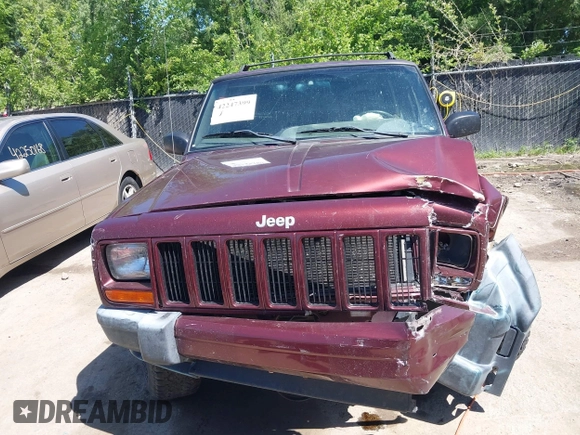 2001 Jeep Cherokee Sport with VIN 1J4FF48S51L516712, listed as a IAAI auction lot 42247399 with 323,576 mi miles and . Bid and sale history available at DreamBid. Image 13.