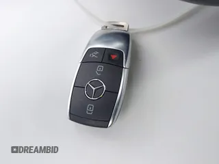 2021 Mercedes-Benz A 220 z VIN W1K3G4EB6MJ316650, wystawiony jako IAAI lot #42099393 z przebiegiem 27 510 mil mil oraz . Historia ofert i sprzedaży dostępna na DreamBid. Obrazek 11.
