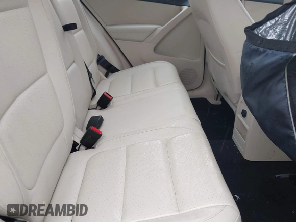 2017 Volkswagen Tiguan S with VIN WVGBV7AX8HK009247, listed as a IAAI auction lot 41346498 with 190,952 mi miles and . Bid and sale history available at DreamBid. Image 8.