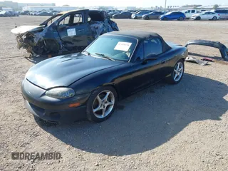 2001 Mazda MX-5 Miata z VIN JM1NB353X10201894, wystawiony jako IAAI lot #42489270 z przebiegiem 207 490 mil mil oraz . Historia ofert i sprzedaży dostępna na DreamBid. Obrazek 18.