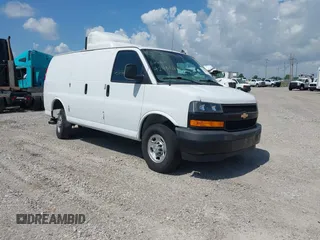 2020 Chevrolet Express Cargo with VIN 1GCWGAFG8L1173280, listed as a IAAI auction lot 42434124 with 157,399 mi miles and . Bid and sale history available at DreamBid. Image 1.