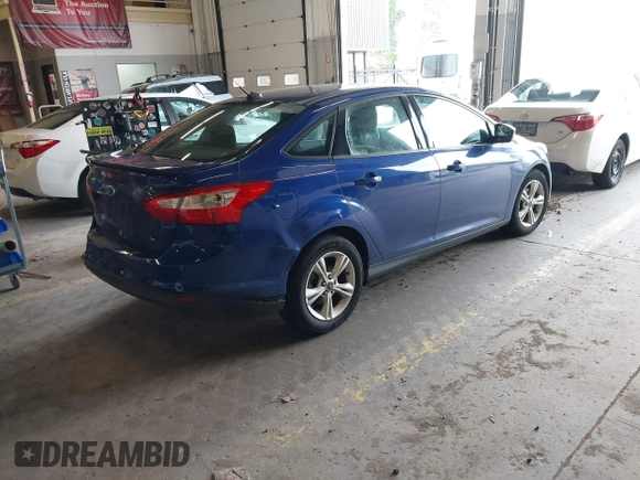 2012 Ford Focus SE with VIN 1FAHP3F27CL258291, listed as a IAAI auction lot 41877449 with 108,264 mi miles. Bid and sale history available at carsss.com. Image 4.