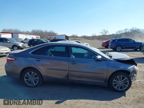 2017 Toyota Camry XLE z VIN 4T1BF1FK3HU424732, wystawiony jako IAAI lot #41684988 z przebiegiem 142 245 mil mil oraz . Historia ofert i sprzedaży dostępna na DreamBid. Obrazek 13.