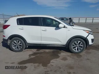 2015 Kia Sportage LX with VIN KNDPBCAC8F7690843, listed as a IAAI auction lot 41813154 with 124,885 mi miles and . Bid and sale history available at carsss.com. Image 13.