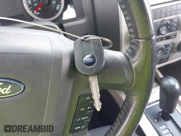 2012 Ford Escape XLT z VIN 1FMCU0D75CKC65204, wystawiony jako IAAI lot #42483981 z przebiegiem 201 371 mil mil oraz . Historia ofert i sprzedaży dostępna na DreamBid. Obrazek 11.