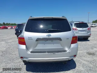 2008 Toyota Highlander Sport with VIN JTEDS43A782035038, listed as a IAAI auction lot 42038615 with 278,109 mi miles. Bid and sale history available at carsss.com. Image 16.