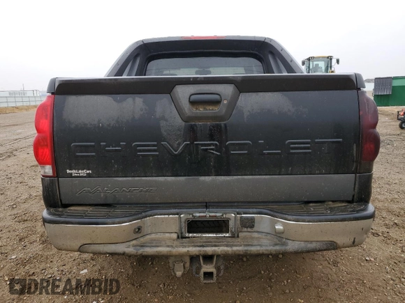 2005 Chevrolet Avalanche LS z VIN 3GNEK12Z55G214297, wystawiony jako Copart lot #51241695 z przebiegiem 141 402 mil mil oraz Szkoda całkowita • Salvage title. Historia ofert i sprzedaży dostępna na DreamBid. Obrazek 6.