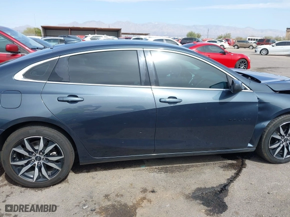 2020 Chevrolet Malibu RS with VIN 1G1ZG5ST8LF155963, listed as a IAAI auction lot 41698638 with 39,914 mi miles. Bid and sale history available at carsss.com. Image 13.