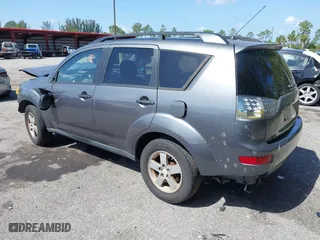 2007 Mitsubishi Outlander LS with VIN JA4MT31XX7U004009, listed as a IAAI auction lot 42006069 with 222,768 mi miles. Bid and sale history available at carsss.com. Image 3.