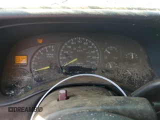 2000 GMC New Sierra 1500 SLE with VIN 2GTEK19T9Y1395430, listed as a Copart auction lot 75160294 with 0 mi miles and Salvage Title. Bid and sale history available at carsss.com. Image 9.