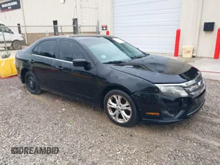 2012 Ford Fusion SE z VIN 3FAHP0HA8CR157362, wystawiony jako IAAI lot #42476682 z przebiegiem 255 272 mil mil oraz . Historia ofert i sprzedaży dostępna na DreamBid. Obrazek 1.