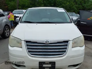 2010 Chrysler Town & Country Touring with VIN 2A4RR5D14AR133746, listed as a IAAI auction lot 42116450 with 221,775 mi miles. Bid and sale history available at carsss.com. Image 6.