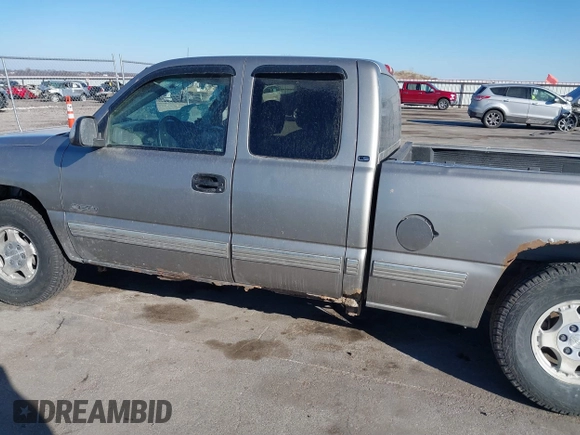 2000 Chevrolet Silverado 1500 LS with VIN 2GCEK19T6Y1352454, listed as a IAAI auction lot 41464394 with 207,109 mi miles. Bid and sale history available at carsss.com. Image 14.