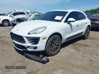 2016 Porsche Macan S with VIN WP1AB2A58GLB51308, listed as a IAAI auction lot 42278290 with 109,199 mi miles and . Bid and sale history available at DreamBid. Image 2.