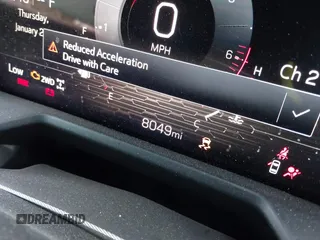 2024 GMC Acadia AWD Elevation z VIN 1GKENNKS0RJ202948, wystawiony jako IAAI lot #41219586 z przebiegiem 8 049 mil mil oraz . Historia ofert i sprzedaży dostępna na DreamBid. Obrazek 15.