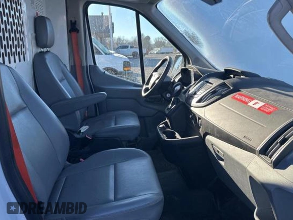 2019 Ford Transit z VIN 1FTYE2CM5KKB51406, wystawiony jako Copart lot #41748155 z przebiegiem 56 635 mil mil oraz Czysty tytuł • Clean title. Historia ofert i sprzedaży dostępna na DreamBid. Obrazek 5.