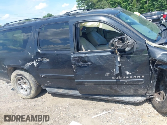 2007 Chevrolet Suburban LTZ with VIN 1GNFK16307J125636, listed as a IAAI auction lot 42622246 with Not provided miles and . Bid and sale history available at DreamBid. Image 14.