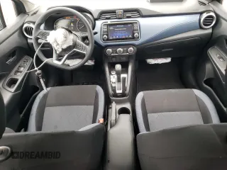 2025 Nissan Versa SV z VIN 3N1CN8EV6SL812476, wystawiony jako Copart lot #54607055 z przebiegiem 183 mil mil oraz Szkoda całkowita • Salvage title. Historia ofert i sprzedaży dostępna na DreamBid. Obrazek 8.