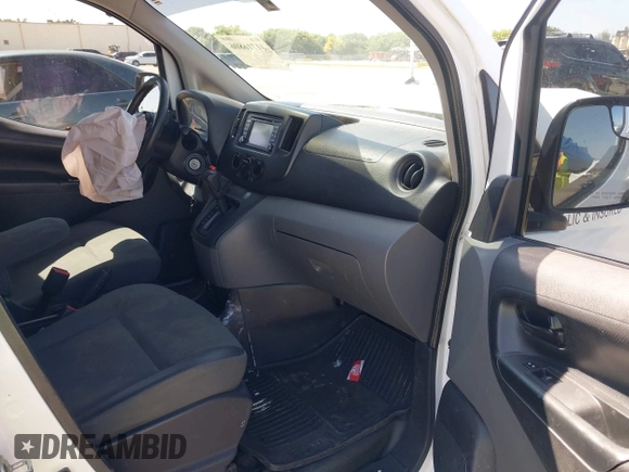 2015 Nissan NV200 SV with VIN 3N6CM0KN3FK708817, listed as a IAAI auction lot 41716806 with 132,296 mi miles and . Bid and sale history available at carsss.com. Image 5.