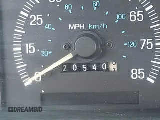 1990 Ford F-150 S с VIN 1FTDF15Y7LNA48686, выставлен на аукционе IAAI как лот 42365955 с пробегом 20 540 миль миль и . История ставок и продаж доступна на DreamBid. Изображение 15.