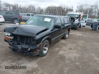 2001 Chevrolet S-10 LS with VIN 1GCCS19W818112858, listed as a IAAI auction lot 41955250 with 185,516 mi miles and . Bid and sale history available at DreamBid. Image 17.