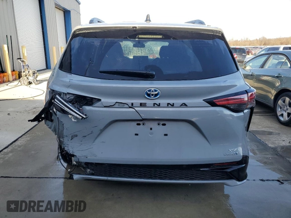 2023 Toyota Sienna XSE with VIN 5TDDSKFC9PS104275, listed as a Copart auction lot 43190195 with 19,644 mi miles and Salvage title. Bid and sale history available at DreamBid. Image 6.