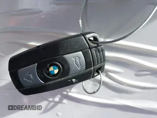 2012 BMW 1 Series 128i с VIN WBAUN1C53CVR00251, выставлен на аукционе IAAI как лот 42164868 с пробегом 96 440 миль миль и . История ставок и продаж доступна на DreamBid. Изображение 11.
