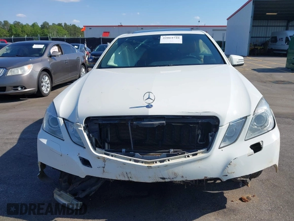2010 Mercedes-Benz E 350 Luxury with VIN WDDHF5GB7AA092392, listed as a IAAI auction lot 42064710 with 174,292 mi miles and . Bid and sale history available at carsss.com. Image 11.