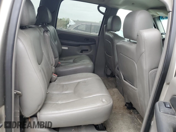 2003 Chevrolet Suburban Z71 z VIN 3GNFK16Z23G187474, wystawiony jako Copart lot #51520675 z przebiegiem 247 872 mil mil oraz Czysty tytuł • Clean title. Historia ofert i sprzedaży dostępna na DreamBid. Obrazek 11.