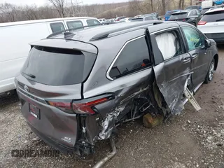 2024 Toyota Sienna XLE with VIN 5TDJSKFC8RS134633, listed as a IAAI auction lot 41498598 with 9,689 mi miles and . Bid and sale history available at DreamBid. Image 6.