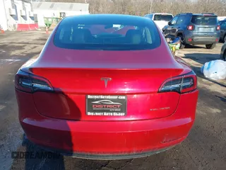 2018 Tesla Model 3 Long Range Battery with VIN 5YJ3E1EB4JF065581, listed as a IAAI auction lot 41542190 with 4,154 mi miles and . Bid and sale history available at DreamBid. Image 15.