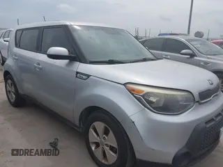 2015 Kia Soul z VIN KNDJN2A27F7747659, wystawiony jako IAAI lot #42420332 z przebiegiem 117 415 mil mil oraz . Historia ofert i sprzedaży dostępna na DreamBid. Obrazek 1.