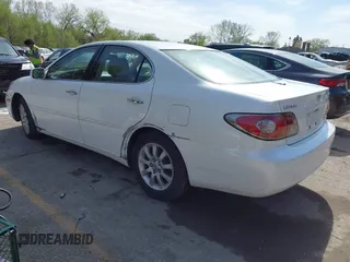 2004 Lexus ES 350 with VIN JTHBA30G945001806, listed as a IAAI auction lot 42027534 with 132,323 mi miles and . Bid and sale history available at DreamBid. Image 3.