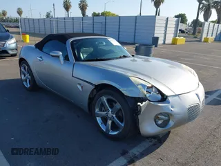 2007 Pontiac Solstice z VIN 1G2MB35B07Y122333, wystawiony jako IAAI lot #42173214 z przebiegiem 201 764 mil mil oraz . Historia ofert i sprzedaży dostępna na DreamBid. Obrazek 1.