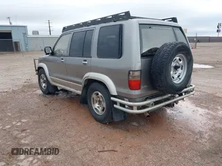 2001 Isuzu Trooper S с VIN JACDJ58XX17J18173, выставлен на аукционе IAAI как лот 42142403 с пробегом Не указан миль и . История ставок и продаж доступна на DreamBid. Изображение 3.