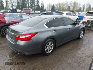 2016 Nissan Altima SR with VIN 1N4AL3AP8GC211499, listed as a IAAI auction lot 41976836 with 91,269 mi miles and . Bid and sale history available at DreamBid. Image 4.