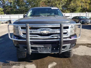 2009 Chevrolet Silverado 1500 LTZ with VIN 3GCEK33M49G136348, listed as a Copart auction lot 79961593 with 107,238 mi miles and Salvage Title. Bid and sale history available at carsss.com. Image 5.