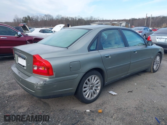 2006 Volvo S80 with VIN YV1TS592361444561, listed as a IAAI auction lot 41569509 with 147,917 mi miles. Bid and sale history available at carsss.com. Image 4.
