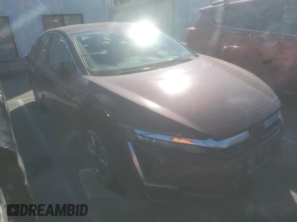 2018 Honda Clarity Plug-In Hybrid with VIN JHMZC5F11JC022521, listed as a Copart auction lot 62568624 with 120,941 mi miles and Salvage Title. Bid and sale history available at carsss.com. Image 4.