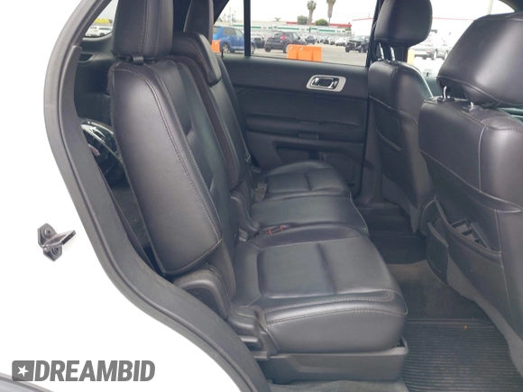 2015 Ford Explorer XLT with VIN 1FM5K7D80FGB50324, listed as a IAAI auction lot 42067992 with 106,207 mi miles and . Bid and sale history available at carsss.com. Image 8.
